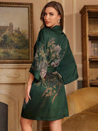 Kimono de nuit en satin Vert Militaire Fleuri