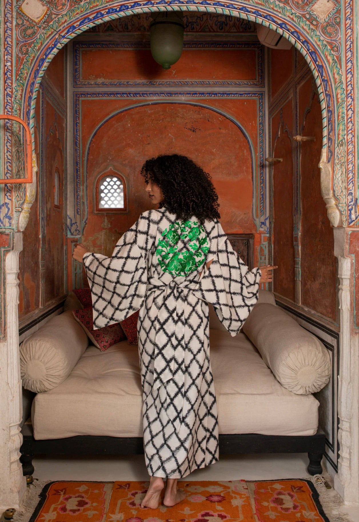 Kimono Robe de Plage Longue Blanc et Noir