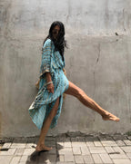 Robe Kimono Tie and Dye Manches Mi-longues Lumière Bleu