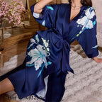 Robe longue en satin bleu floral