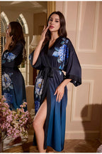 Robe longue en satin Navy bleu à Fleur