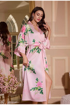 Robe longue en satin Rose