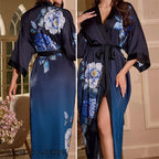 Robe longue en satin Navy bleu à Fleur