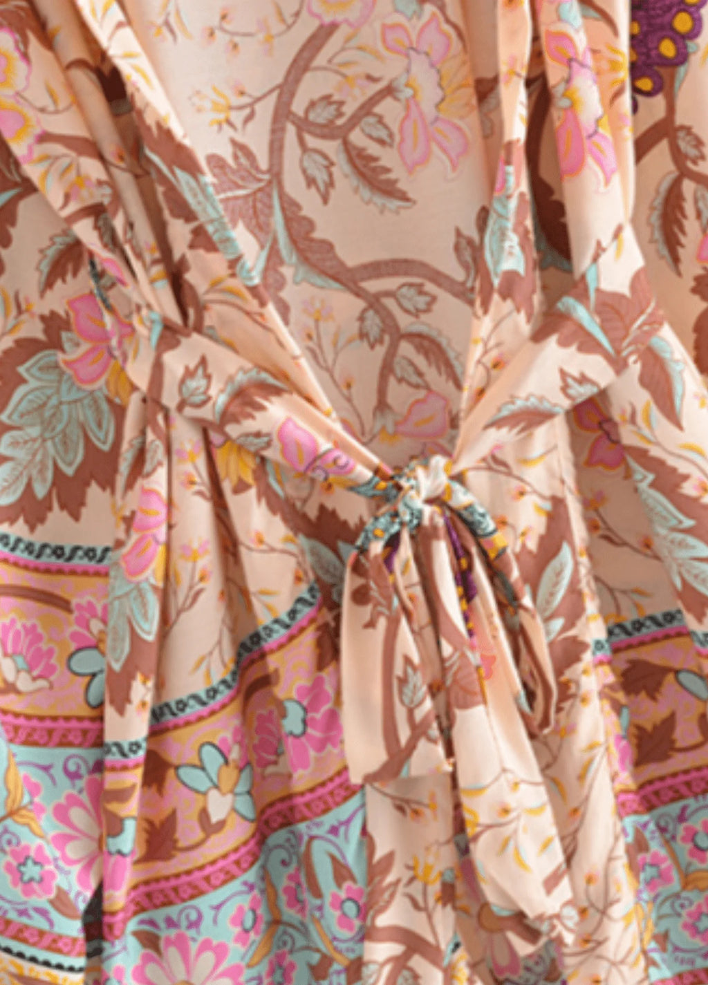 Kimono court floral coloré